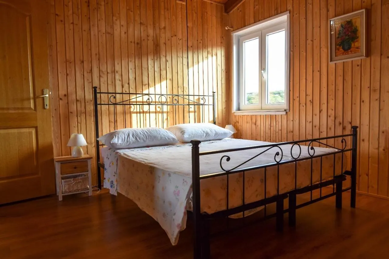 Apartment Apartman Bella Vista Veli Iz